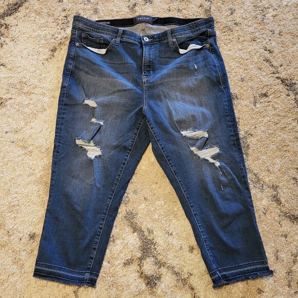 Torrid premium sky high skinny crop capris - Picture 10 of 10